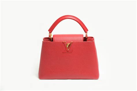 red lv capucines